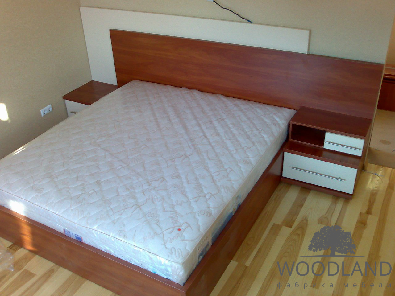 Кровать для спальни модель 4.25